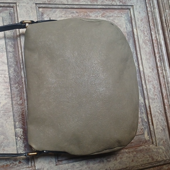 Marc by Marc Jacobs Tan and Black Messenger Bag - Picture 9 of 16